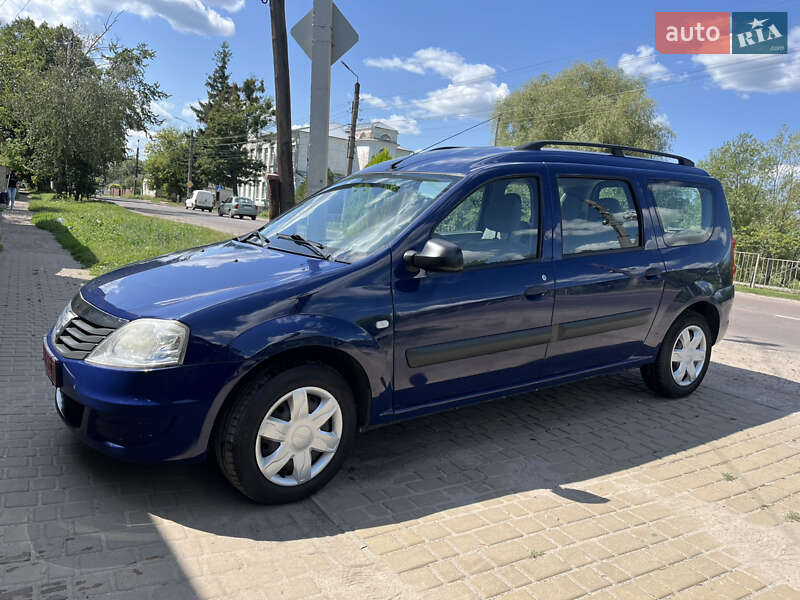 Седан Dacia Logan 2009 в Ахтырке