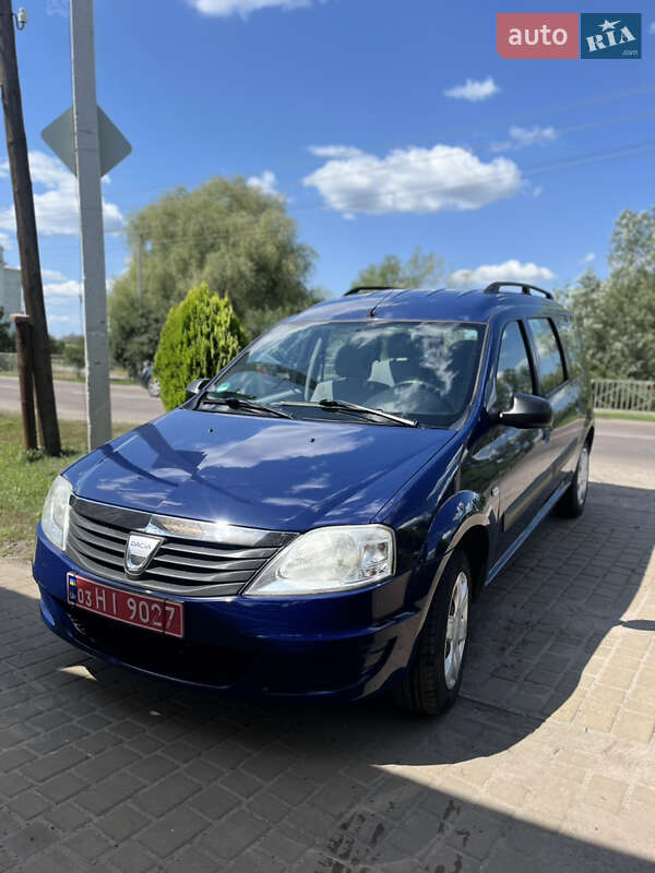 Седан Dacia Logan 2009 в Ахтырке