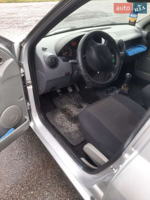 Седан Dacia Logan 2007 в Тернополе фото 12 Седан Dacia Logan 2007 в Тернополе