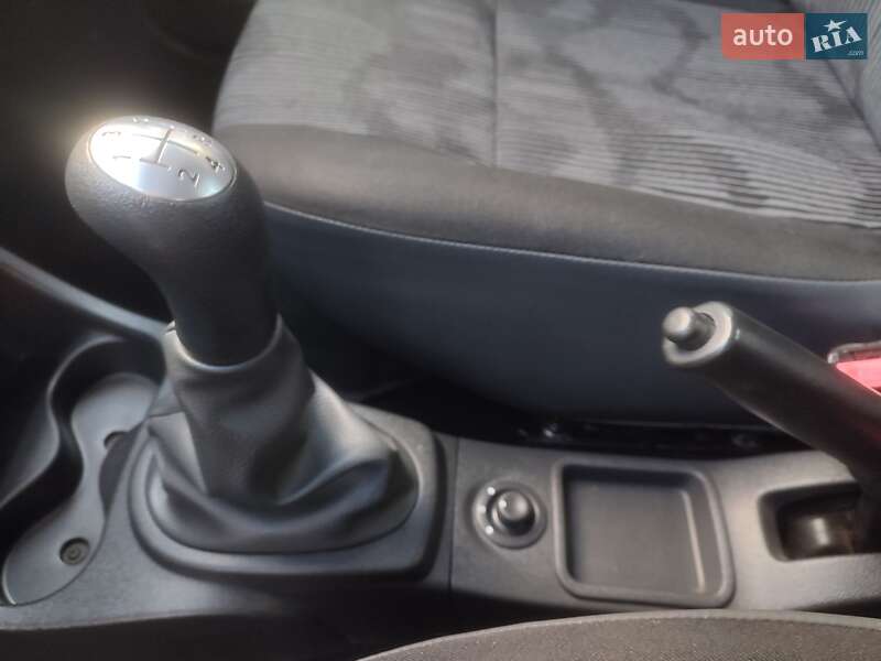Седан Dacia Logan 2008 в Золочеві фото 15 Седан Dacia Logan 2008 в Золочеві