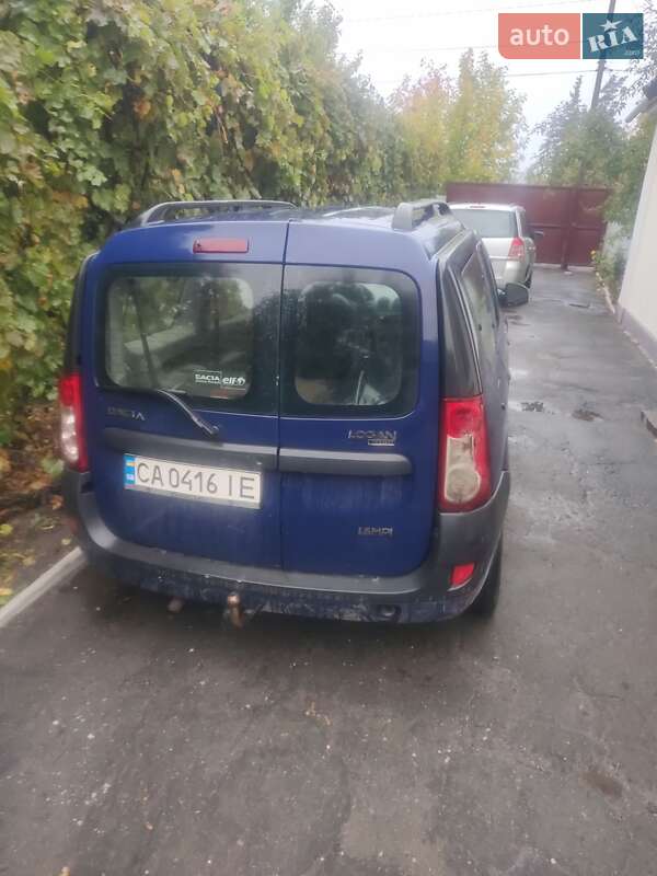 Седан Dacia Logan 2008 в  фото Седан Dacia Logan 2008 в