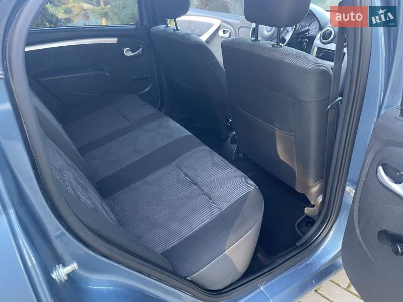 Седан Dacia Logan 2008 в Золочеві фото 20 Седан Dacia Logan 2008 в Золочеві
