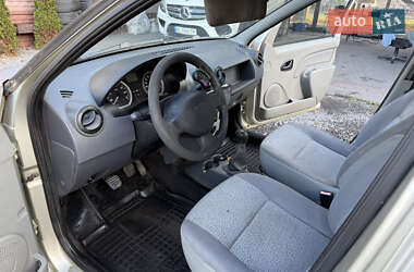 Седан Dacia Logan 2005 в 