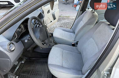 Седан Dacia Logan 2005 в 