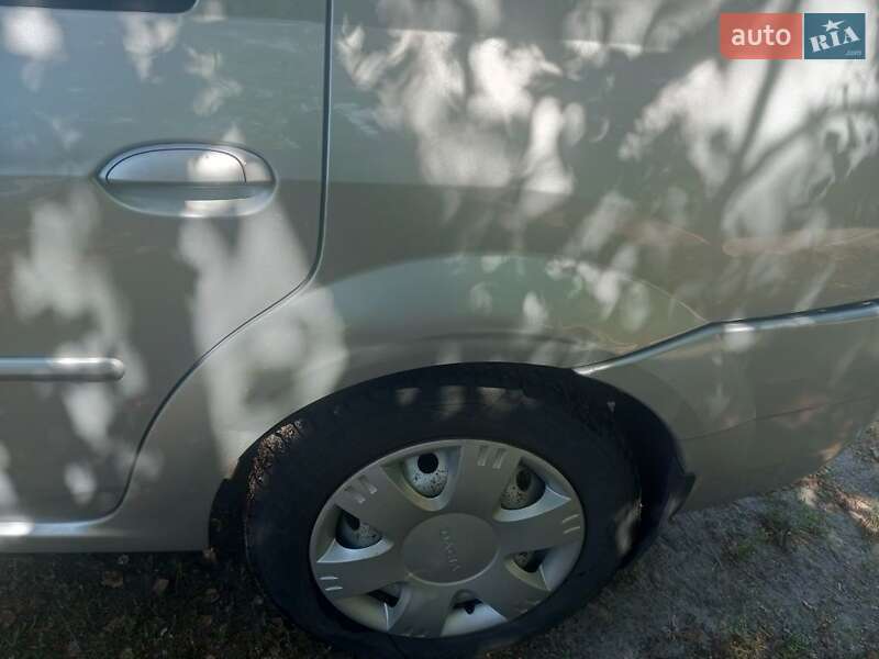 Седан Dacia Logan 2007 в Киеве фото 10 Седан Dacia Logan 2007 в Киеве