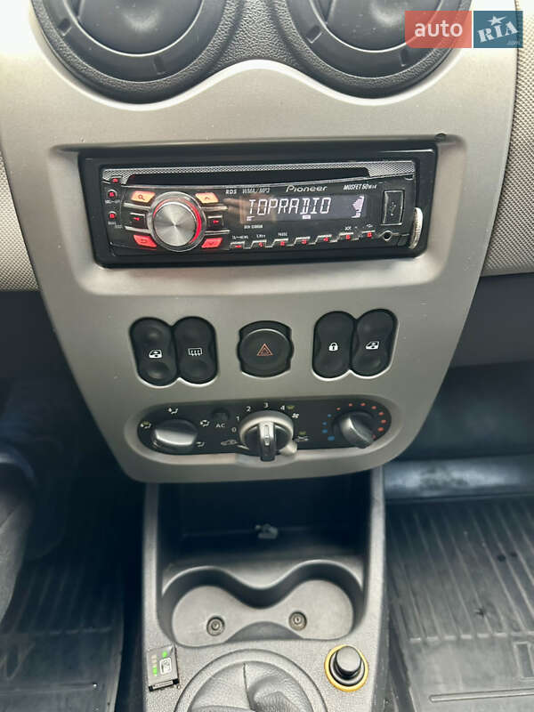 Седан Dacia Logan 2008 в Кам'янському фото 14 Седан Dacia Logan 2008 в Кам'янському