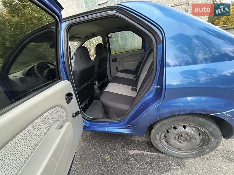 Седан Dacia Logan 2005 в Киеве фото 10 Седан Dacia Logan 2005 в Киеве