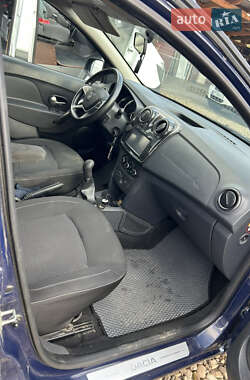 Седан Dacia Logan 2018 в Брошневе-Осаде