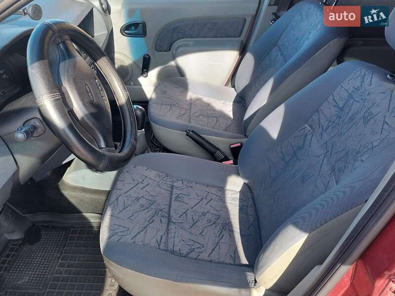 Седан Dacia Logan 2005 в Трускавце фото 10 Седан Dacia Logan 2005 в Трускавце