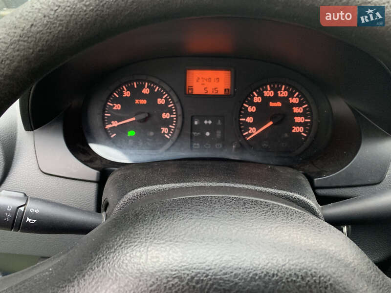 Седан Dacia Logan 2006 в Києві