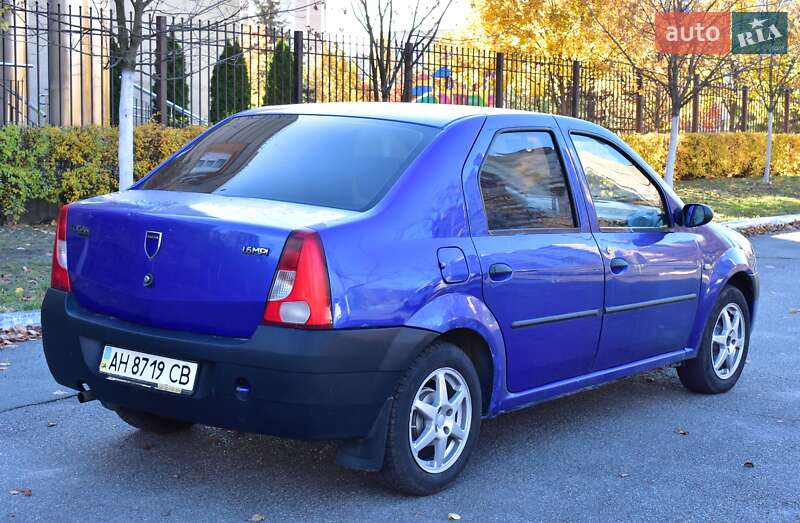 Седан Dacia Logan 2006 в Киеве
