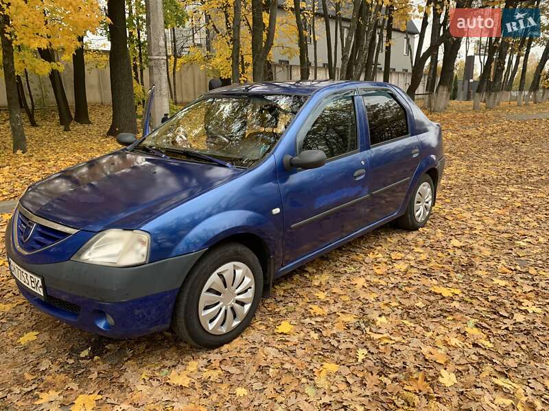 Седан Dacia Logan 2006 в Умані
