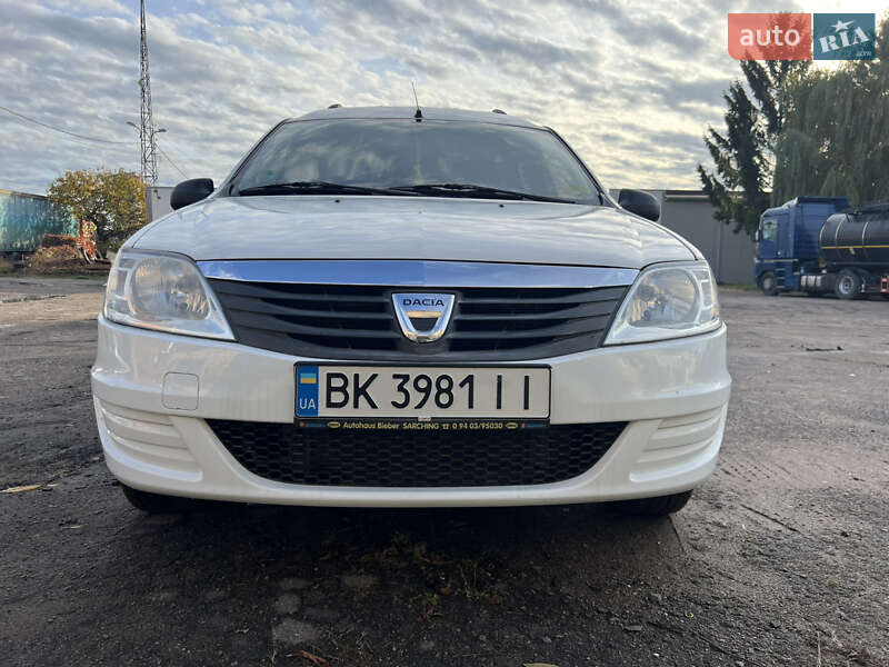 Седан Dacia Logan 2012 в Рівному фото 3 Седан Dacia Logan 2012 в Рівному
