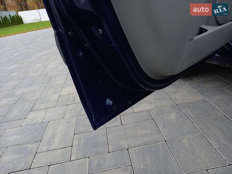 Седан Dacia Logan 2011 в Луцке фото 16 Седан Dacia Logan 2011 в Луцке