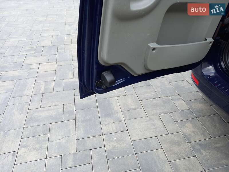 Седан Dacia Logan 2011 в Луцке фото 21 Седан Dacia Logan 2011 в Луцке