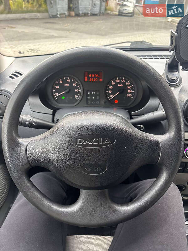 Седан Dacia Logan 2009 в Хмельницком