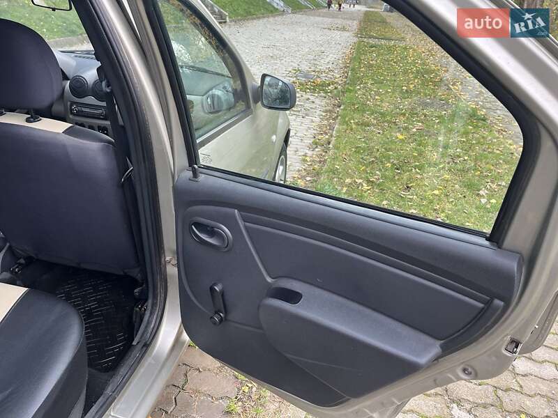 Седан Dacia Logan 2008 в Сумах