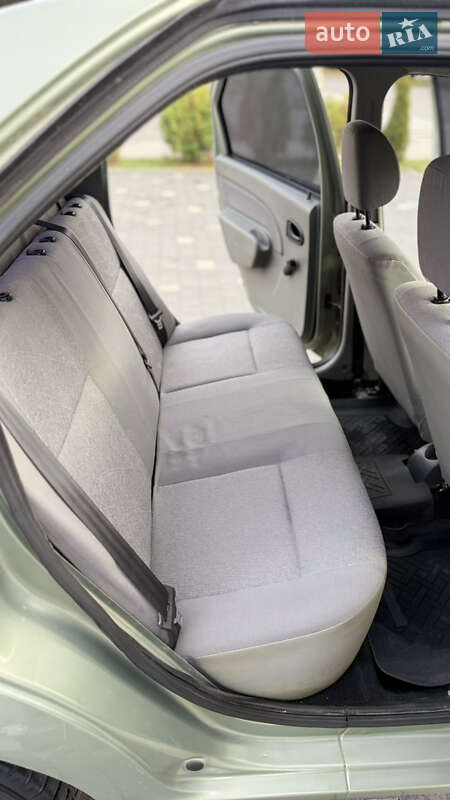 Седан Dacia Logan 2007 в Ужгороде фото 12 Седан Dacia Logan 2007 в Ужгороде