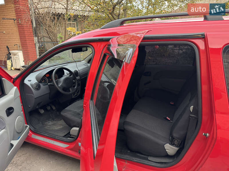 Седан Dacia Logan 2008 в Дніпрі фото 3 Седан Dacia Logan 2008 в Дніпрі