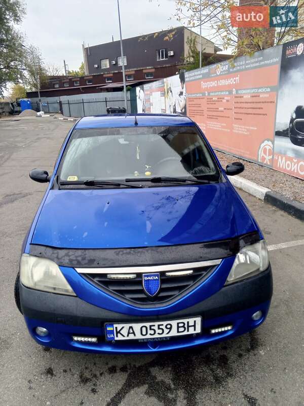 Седан Dacia Logan 2006 в Киеве