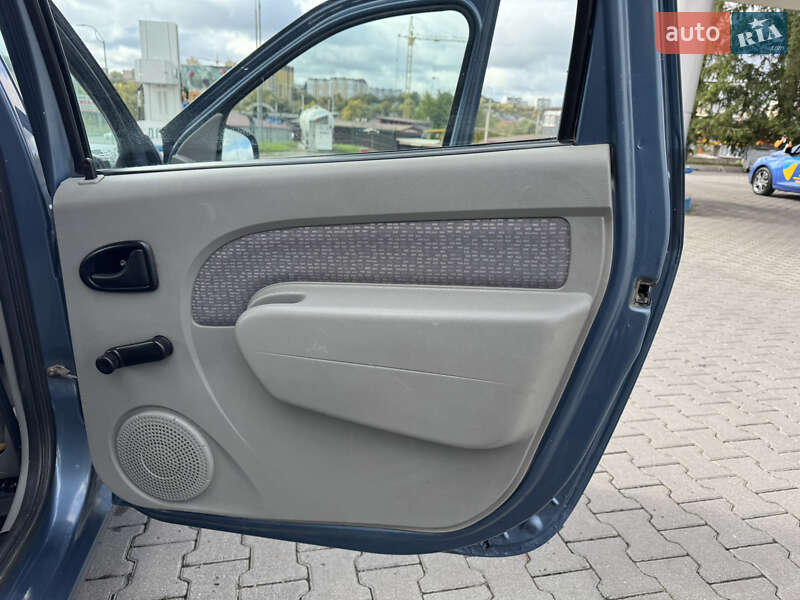 Седан Dacia Logan 2008 в Хмельницком