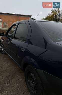 Седан Dacia Logan 2011 в Добровеличковке