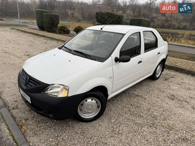Седан Dacia Logan 2005 в Дніпрі