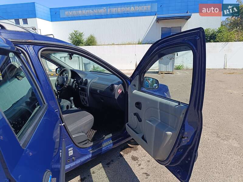 Седан Dacia Logan 2009 в Миколаєві