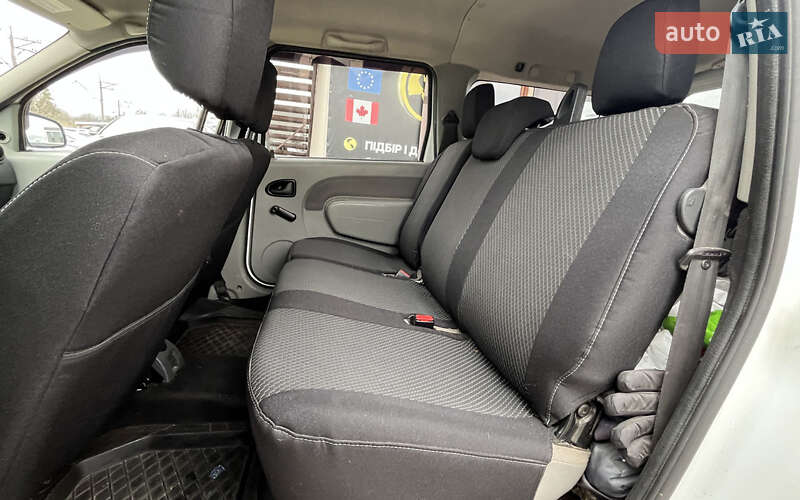 Седан Dacia Logan 2012 в Стрию фото 19 Седан Dacia Logan 2012 в Стрию