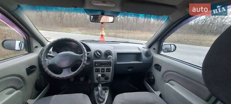 Седан Dacia Logan 2007 в Новомосковську