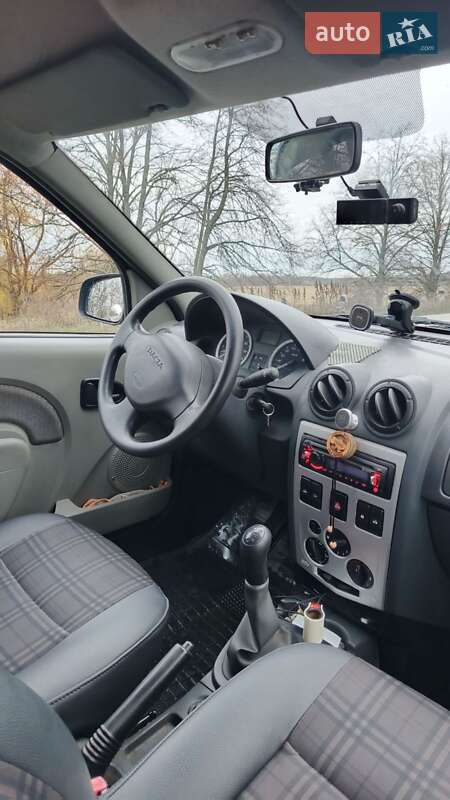 Седан Dacia Logan 2008 в Миргороде фото 14 Седан Dacia Logan 2008 в Миргороде