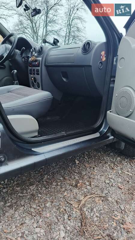 Седан Dacia Logan 2008 в Миргороде фото 23 Седан Dacia Logan 2008 в Миргороде
