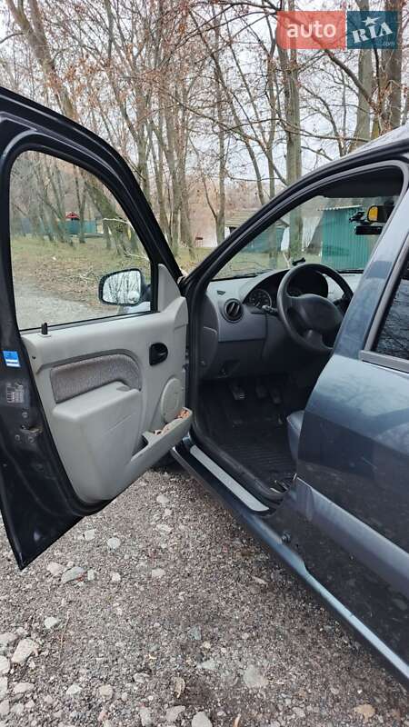 Седан Dacia Logan 2008 в Миргороде фото 34 Седан Dacia Logan 2008 в Миргороде