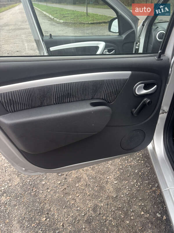 Седан Dacia Logan 2009 в Полтаві фото 18 Седан Dacia Logan 2009 в Полтаві