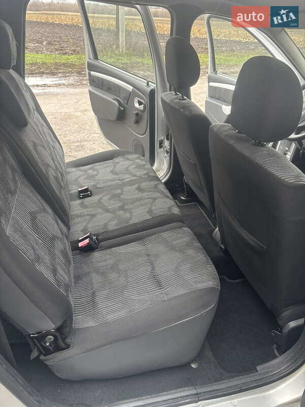 Седан Dacia Logan 2009 в Полтаві фото 21 Седан Dacia Logan 2009 в Полтаві