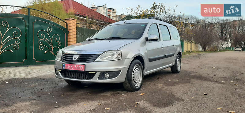 Седан Dacia Logan 2010 в Чернигове