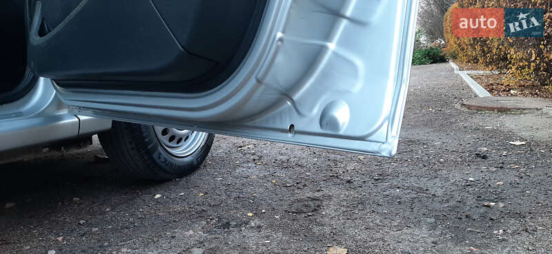 Седан Dacia Logan 2010 в Чернигове