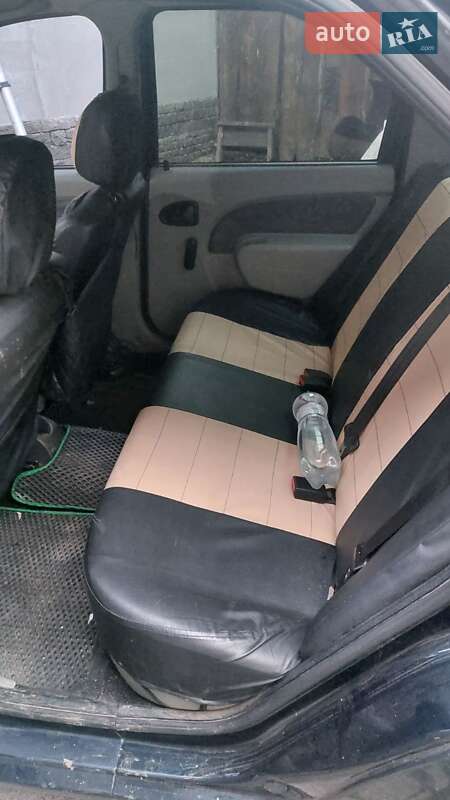 Седан Dacia Logan 2006 в Житомире фото 2 Седан Dacia Logan 2006 в Житомире