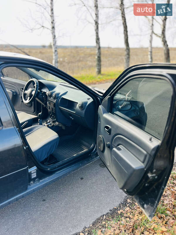 Седан Dacia Logan 2007 в Переяславі