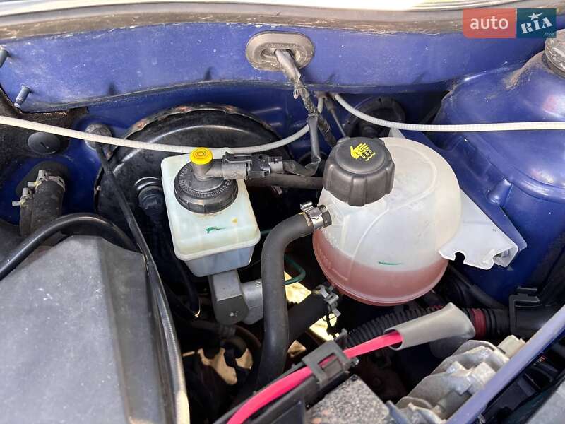 Седан Dacia Logan 2009 в Ромнах