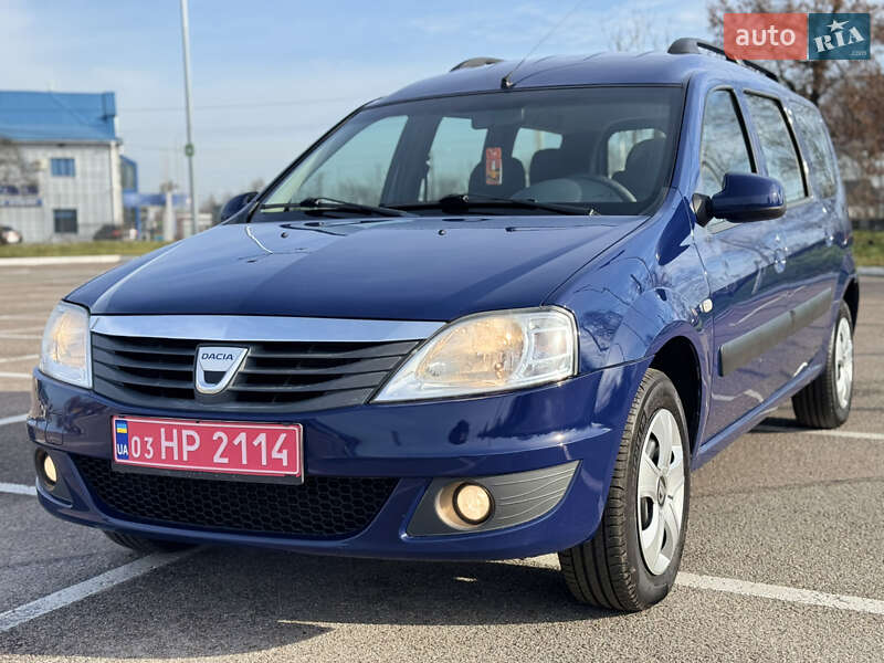 Седан Dacia Logan 2009 в Киеве