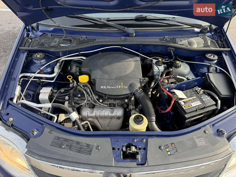 Седан Dacia Logan 2009 в Киеве