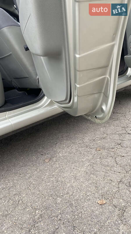 Седан Dacia Logan 2005 в Харькове фото 9 Седан Dacia Logan 2005 в Харькове