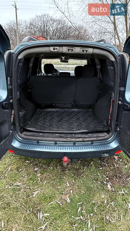 Седан Dacia Logan 2009 в Полтаве