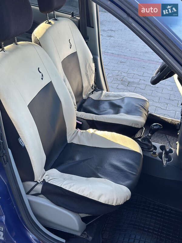 Седан Dacia Logan 2005 в Львове фото 21 Седан Dacia Logan 2005 в Львове