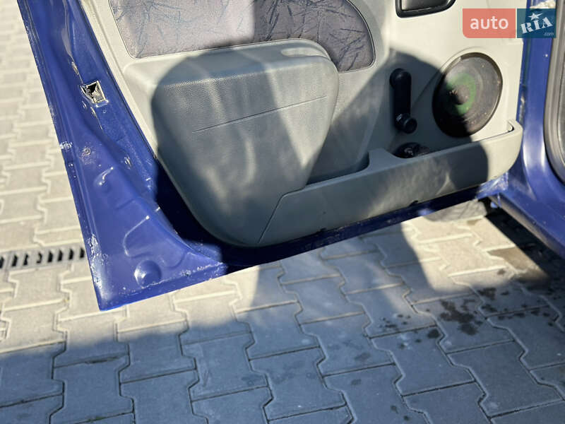 Седан Dacia Logan 2005 в Львове фото 24 Седан Dacia Logan 2005 в Львове