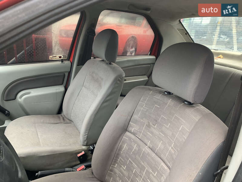 Седан Dacia Logan 2007 в Шепетівці