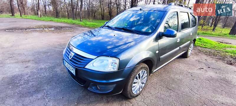 Седан Dacia Logan 2012 в Кривом Роге
