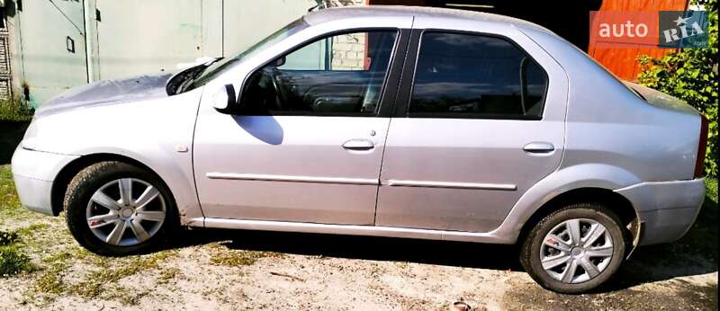 Седан Dacia Logan 2007 в Нежине