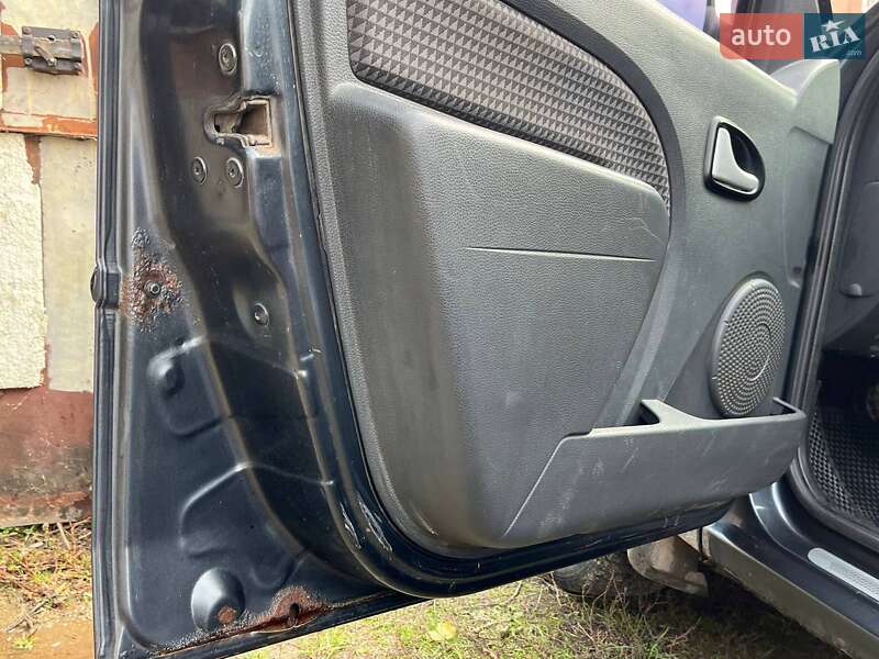 Седан Dacia Logan 2007 в Харькове фото 25 Седан Dacia Logan 2007 в Харькове